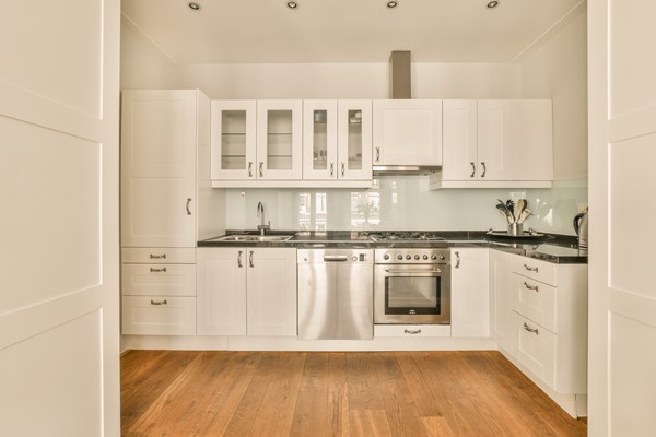 Medium property photo - Van Eeghenstraat 20-1, 1071 GG Amsterdam